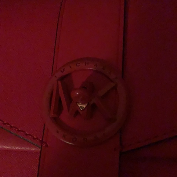 Michael Kors Greenwich Small Convertible Crossbody - Picture 8 of 9